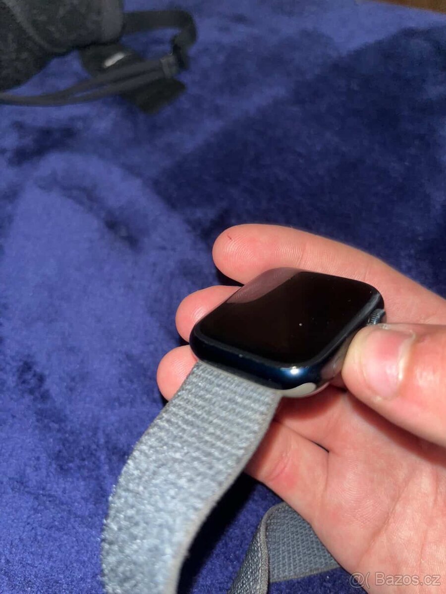 Apple Watch Series 9 45mm hliník - 4