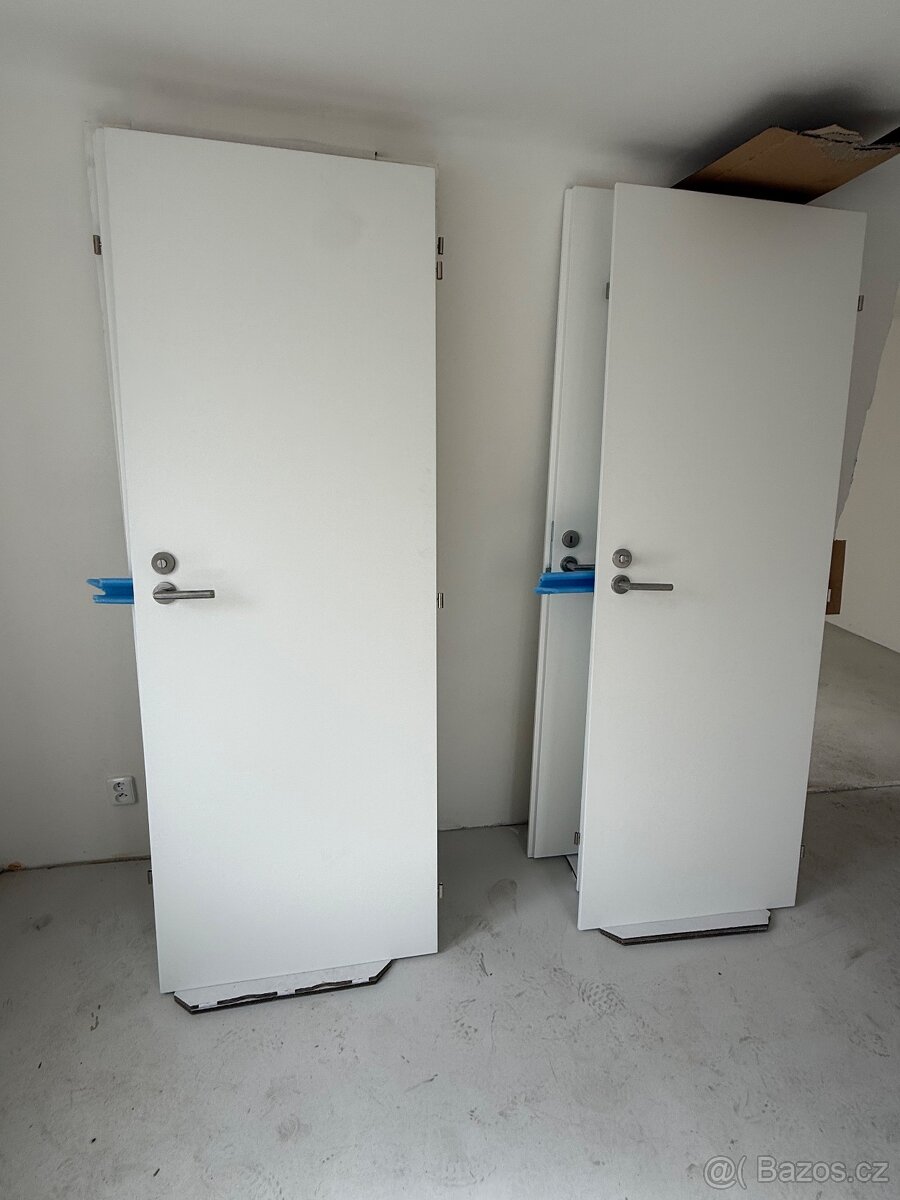 Interiérové dveře bílé 75L/85P, 7 ks - 4