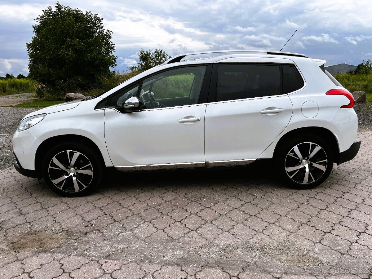 Peugeot 2008, 1,6 HDi 84 kW ALLURE PANO,NAVI - 4