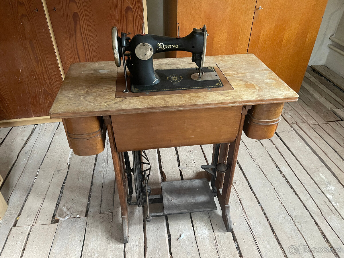 Stroj MINERVA / Rezler & Komárek v Opavě / státní ZNAK - 4