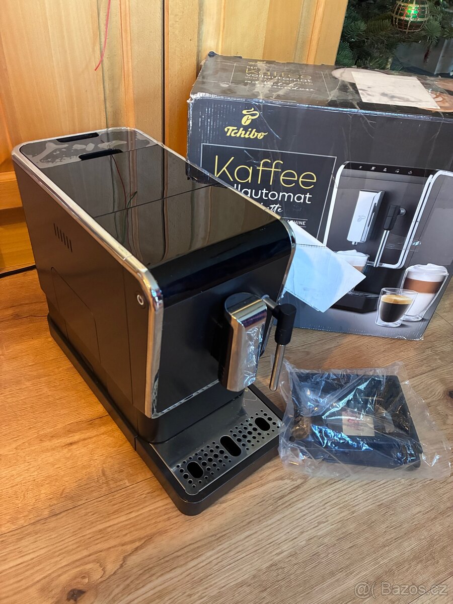 Automatický kávovar Tchibo Esperto Latte - 4