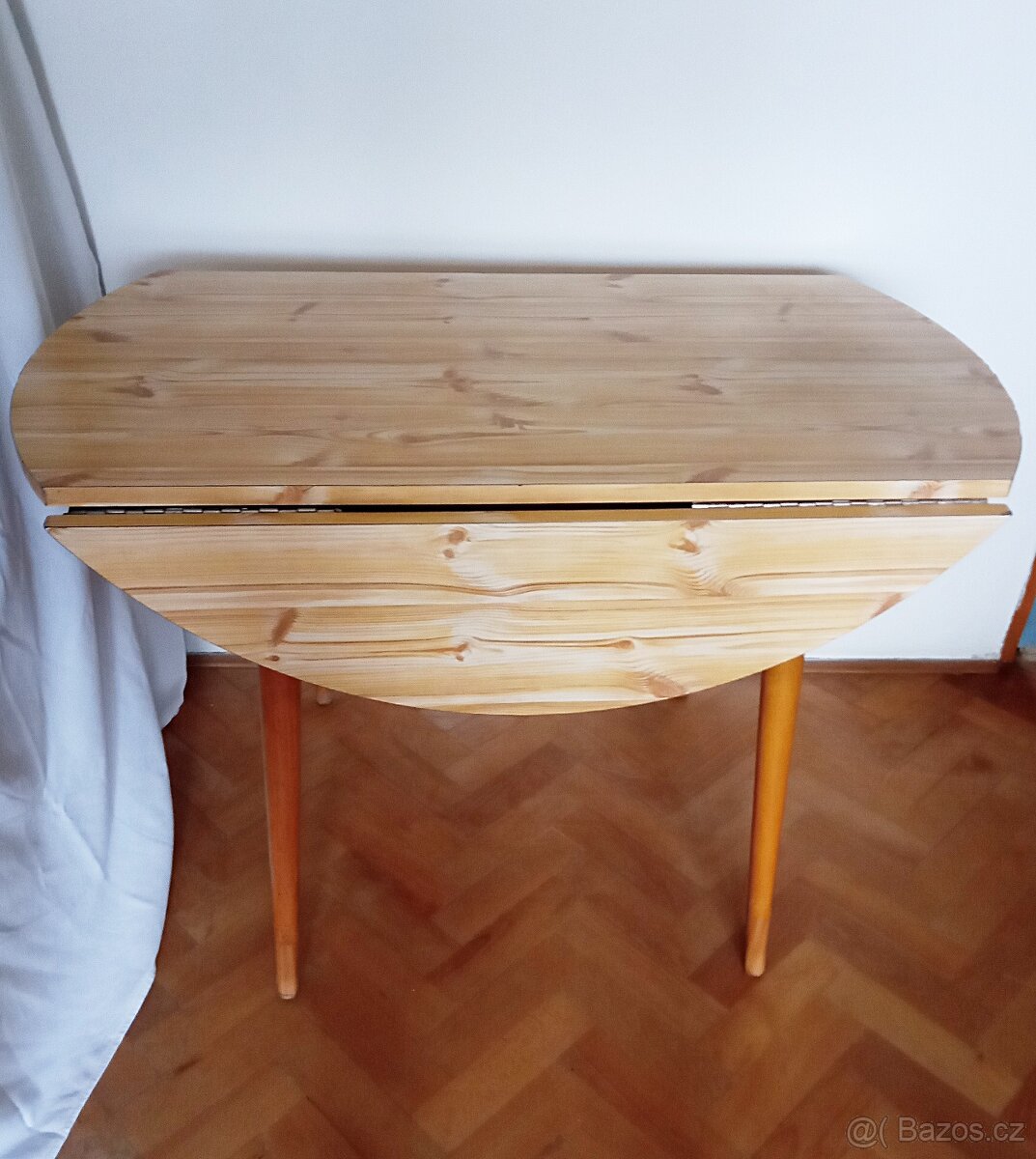 Jídelní stůl skládací - 4
