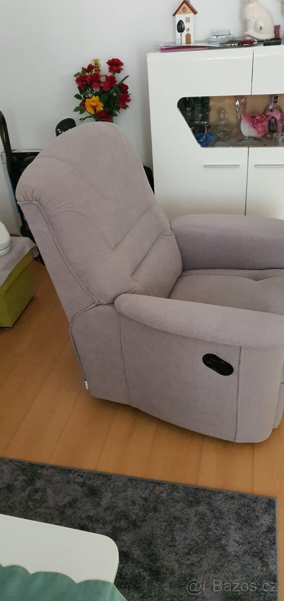 Polohovací křeslo - 4