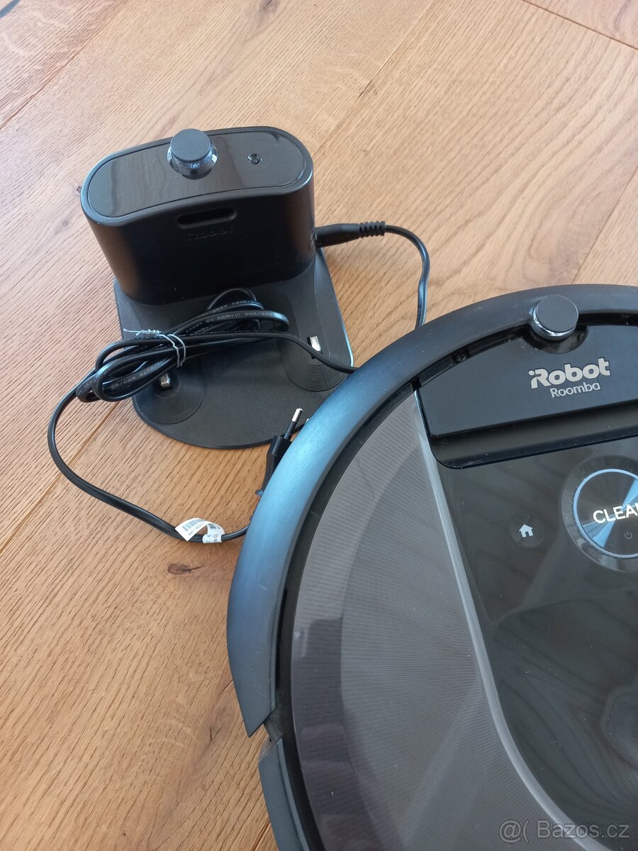 iRobot Roomba i7 - 4