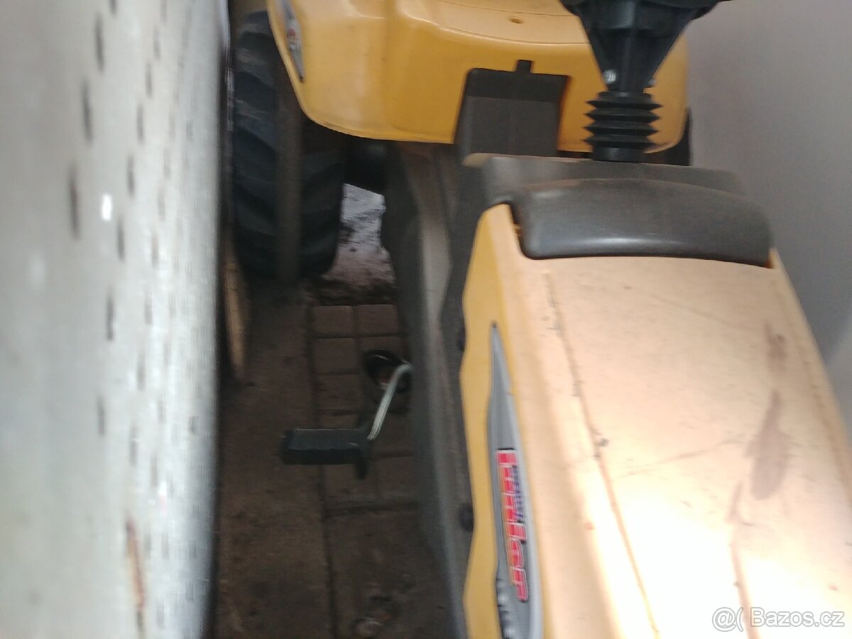Šlapací traktor s vlečkou - 4