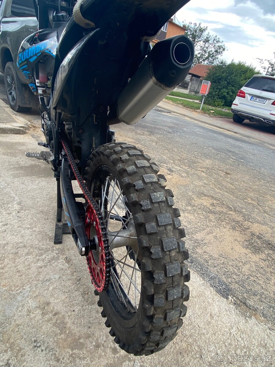 Zuumav 300