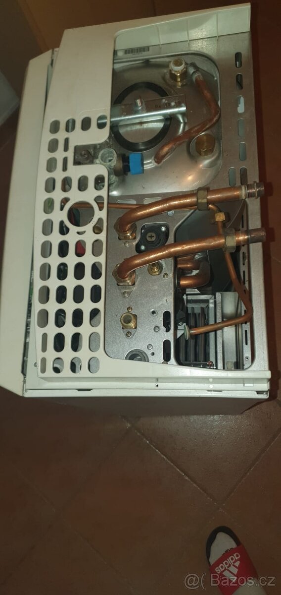 Plynový kotel + 3 ks radiátorů - 4