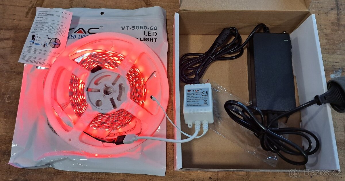 Set RGB LED pásek 5m, napájení, trafo, ovládání - 4