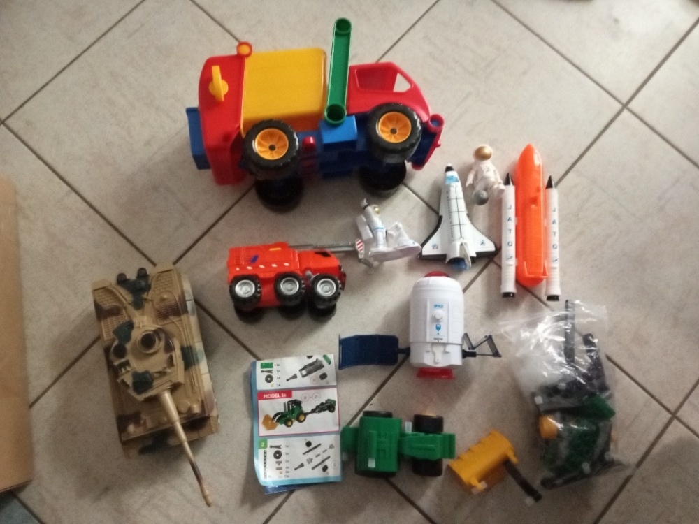 Tatra, náklaďák, bagr,popeláři, koník, Lego, hračky do vody - 4