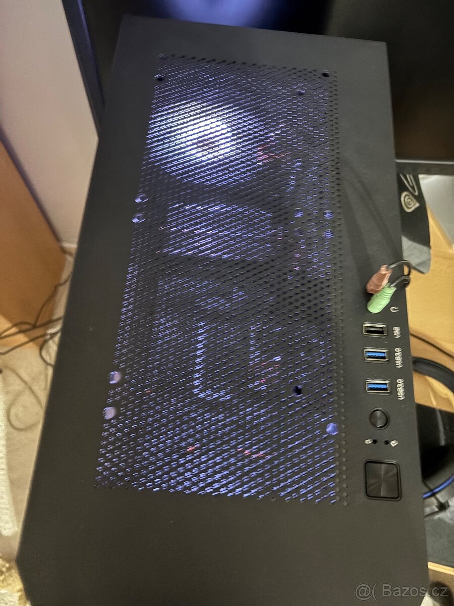 RTX 4060, AMD RYZEN 5 2600 - 4