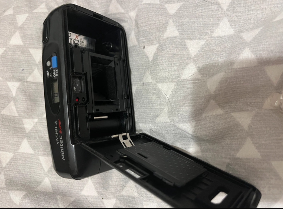 Yashica minitec super analogový foťák - 4