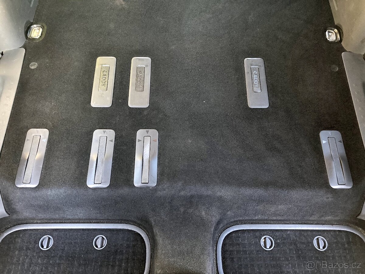 VW Caddy krytky držáků sedaček - 4