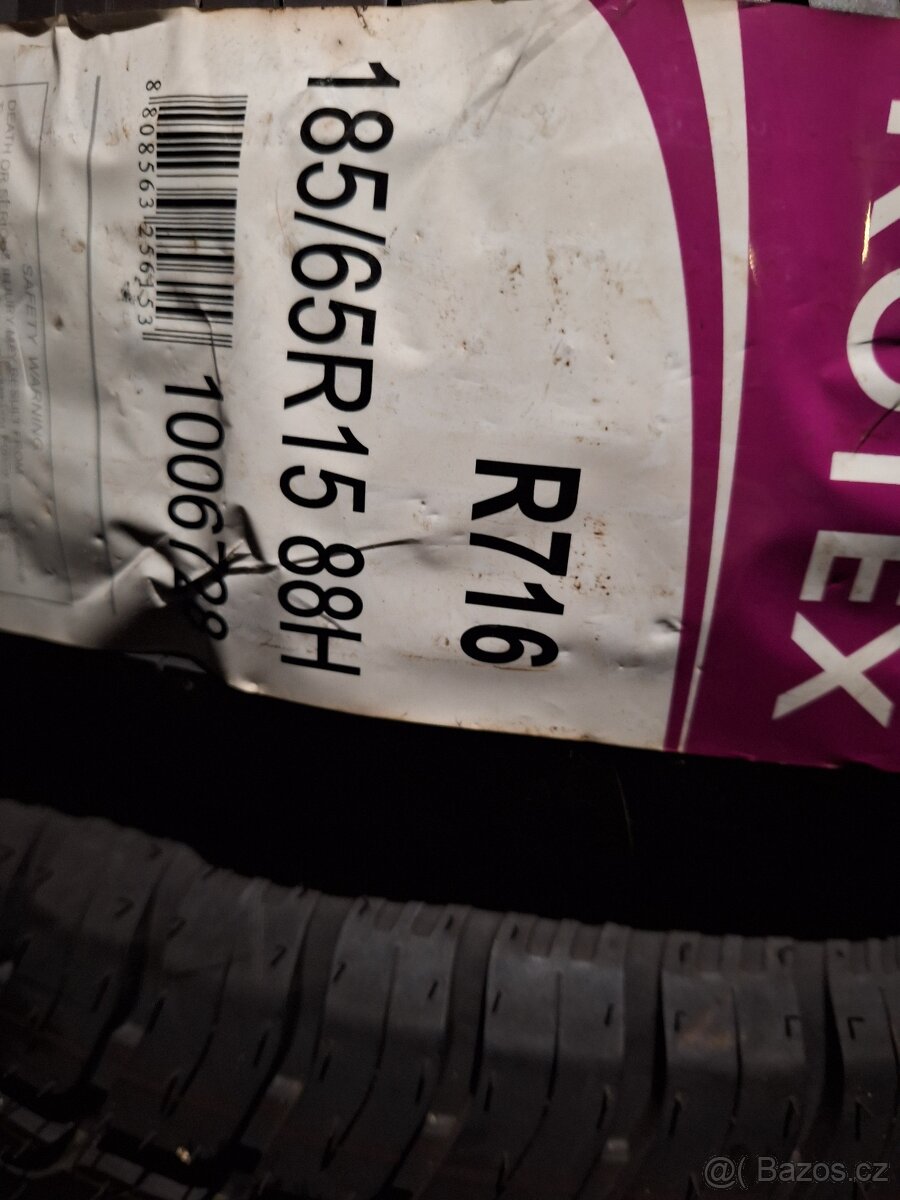 Michelin 225-40-19 Letní - 4