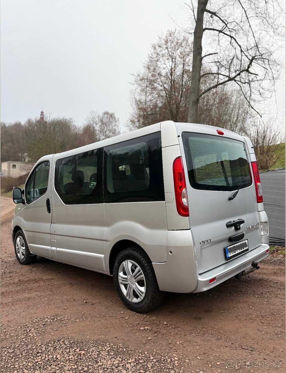 Opel Vivaro 2.0CDTI - 4