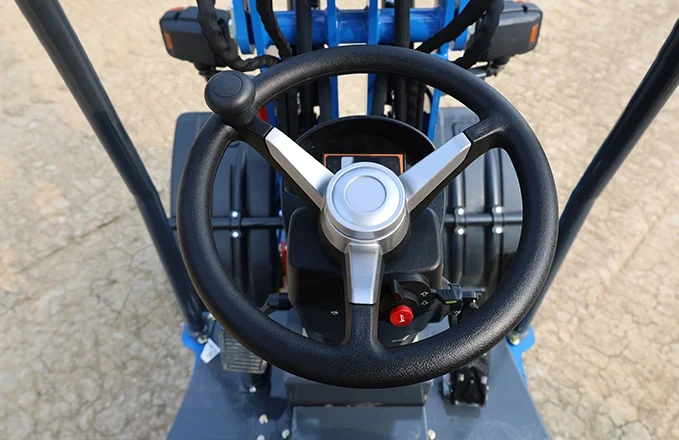 Kolový nakladač RIPPA RL06 - 4