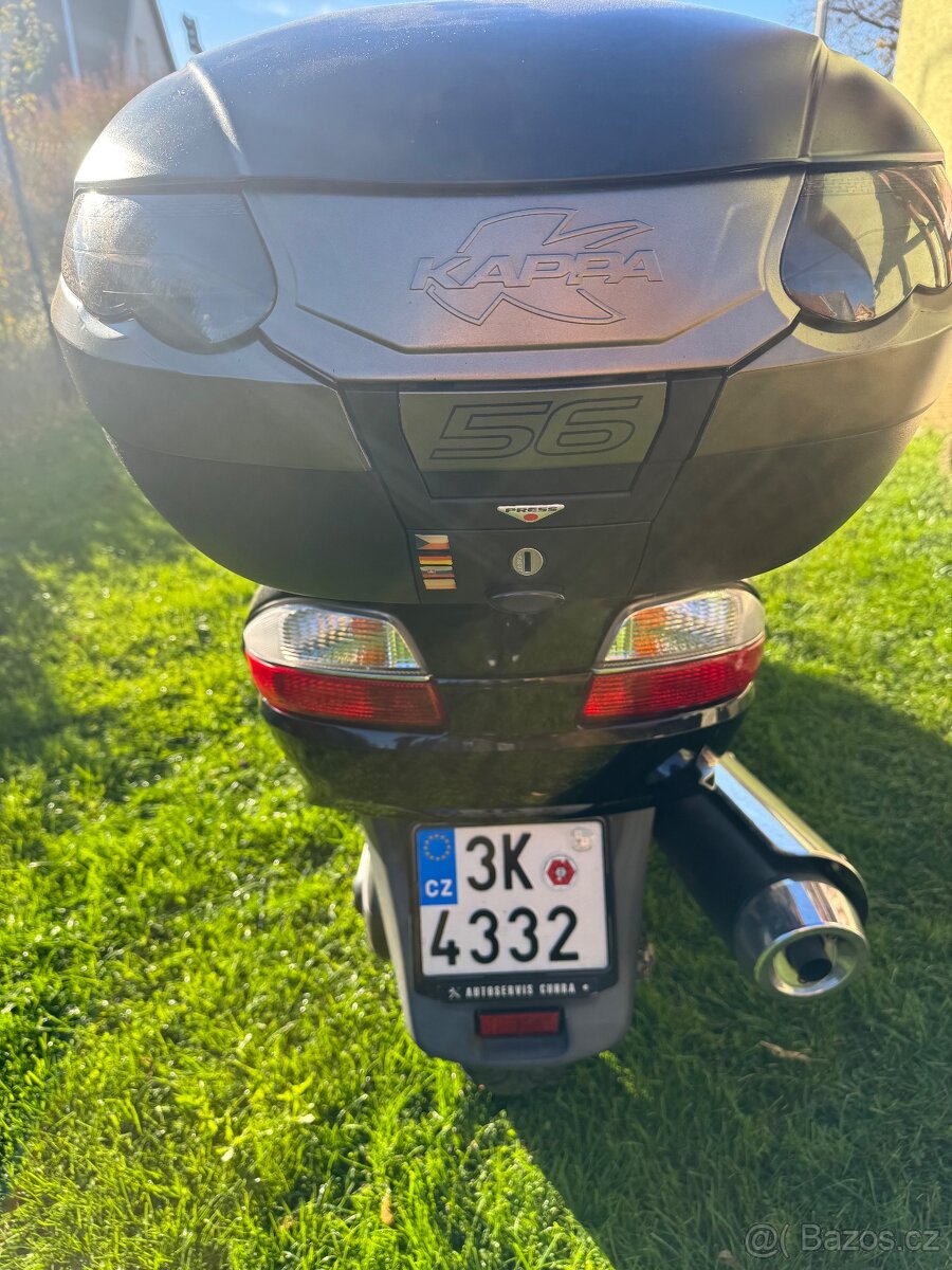 Suzuki Burgman 650 - 4