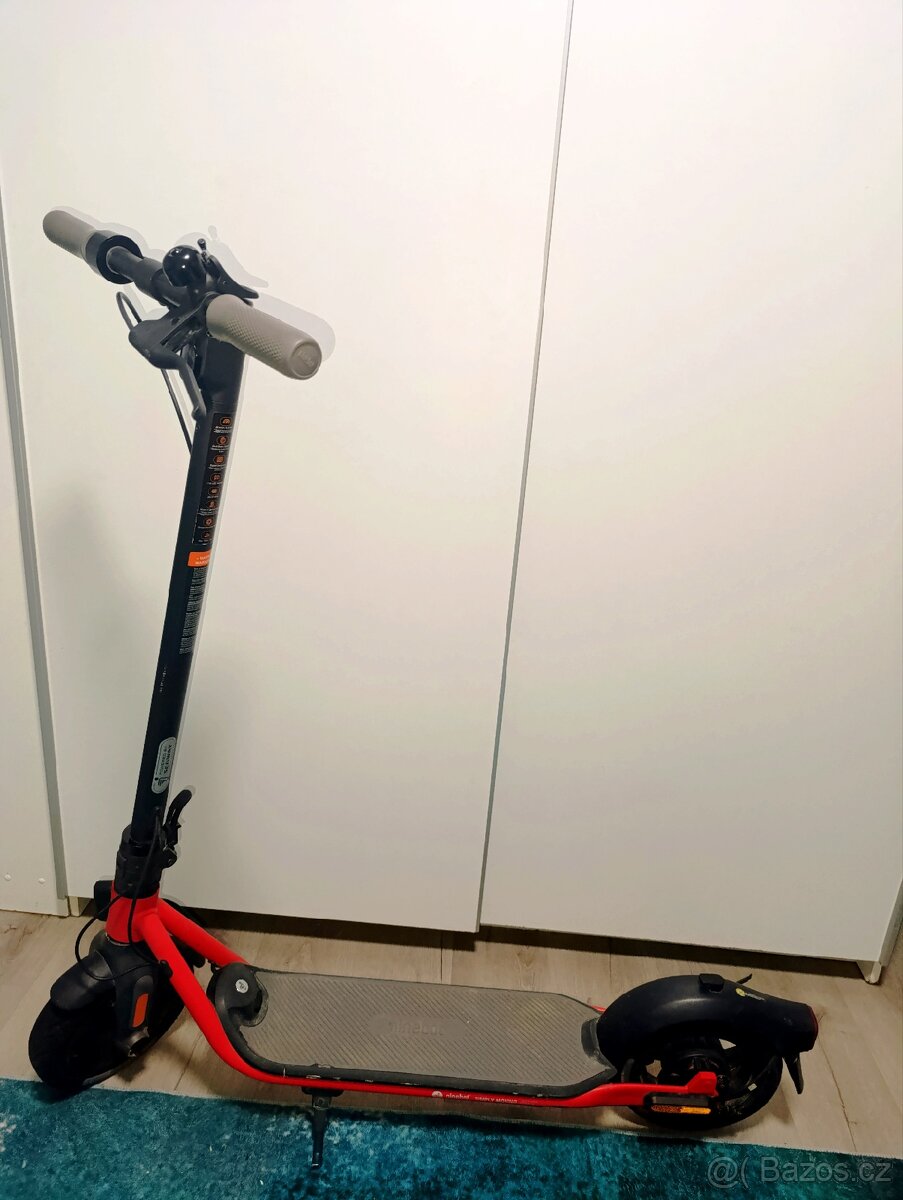 Elektrokoloběžka nineboot d18e - 4