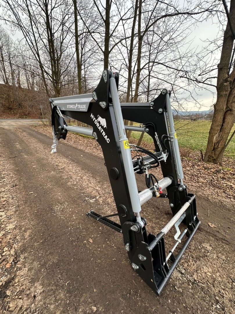 Čelní nakladač HYDRATRAC 1600 - 4