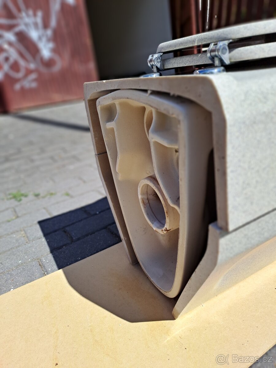 Záchodová mísa závěsná - 4