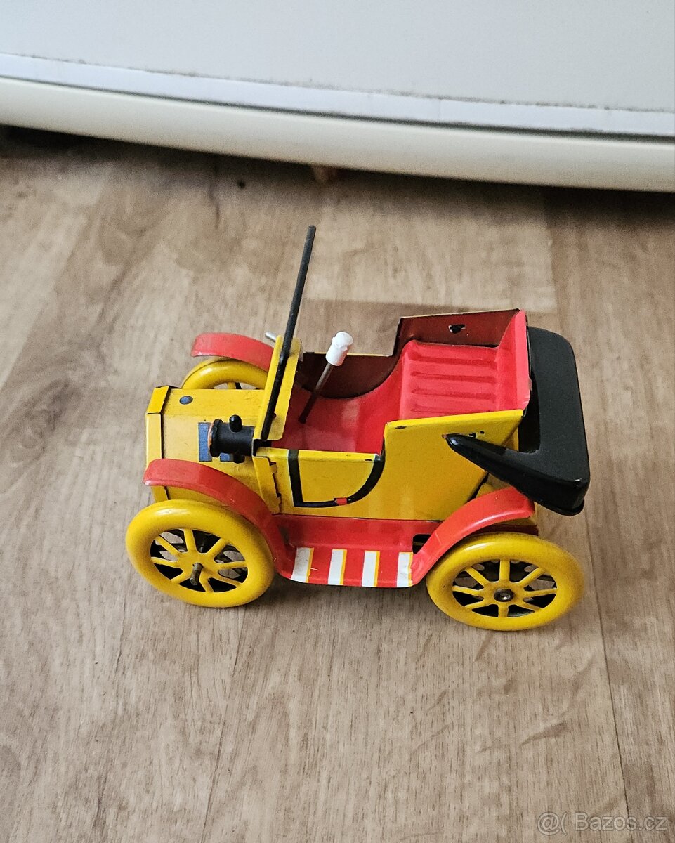 RETRO PLECHOVÉ AUTIČKO - 4