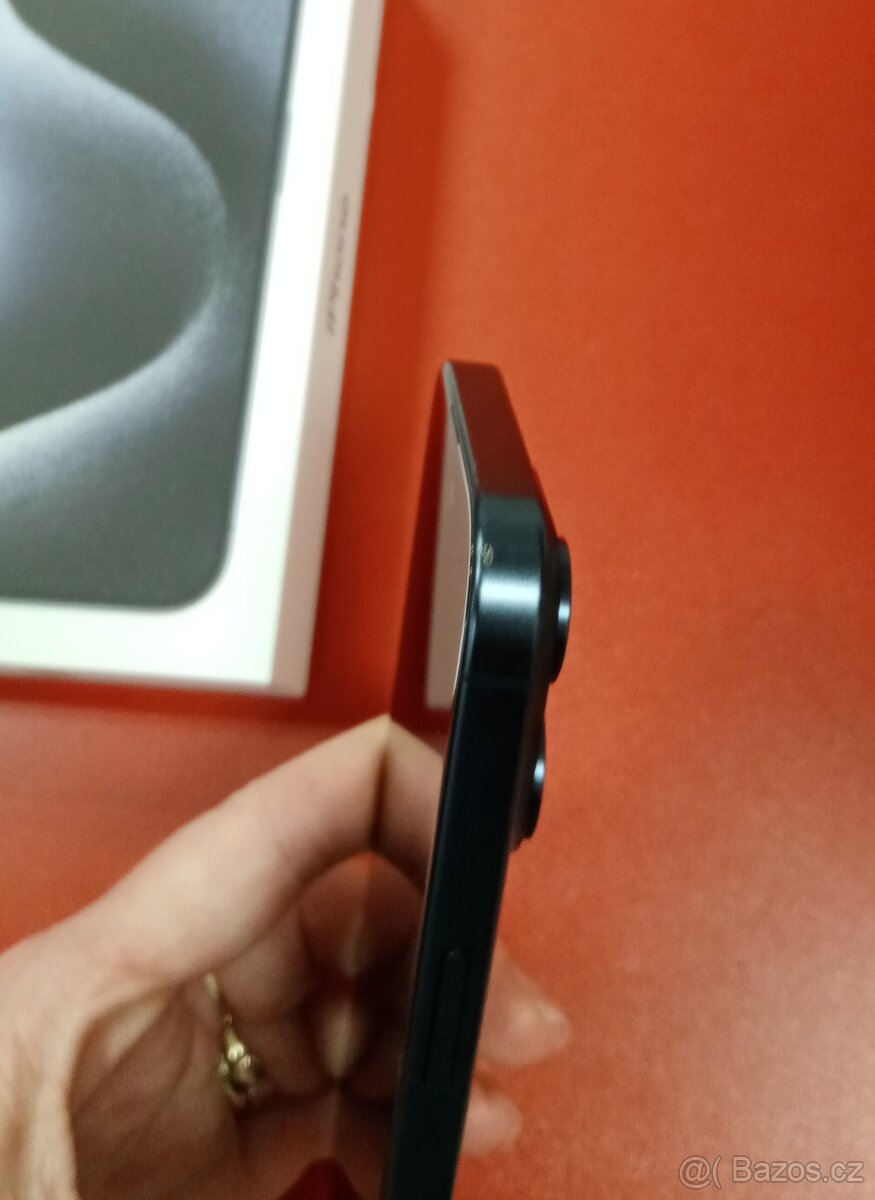 Apple iPhone 15 Pro 256GB záruka - 4