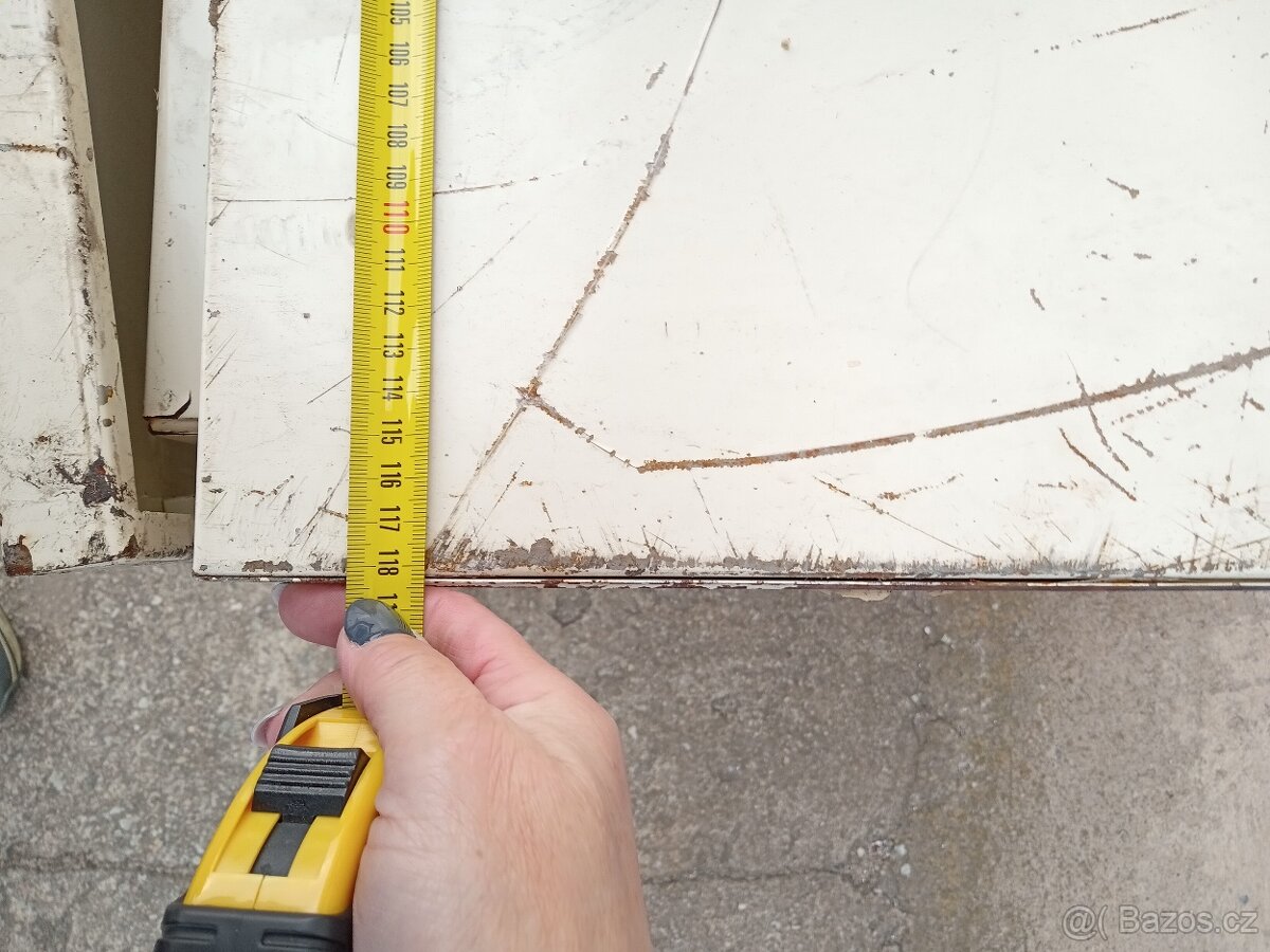 kovová skříňka - 4