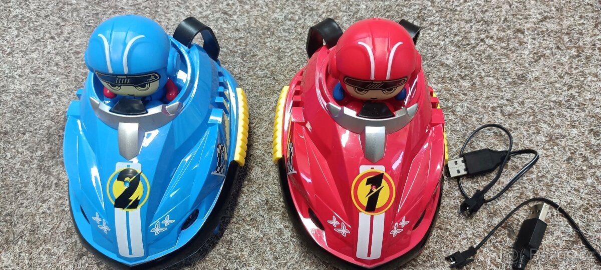 Holyton 2 Pack Remote Control Bumper Cars 1 vs 1 - 4