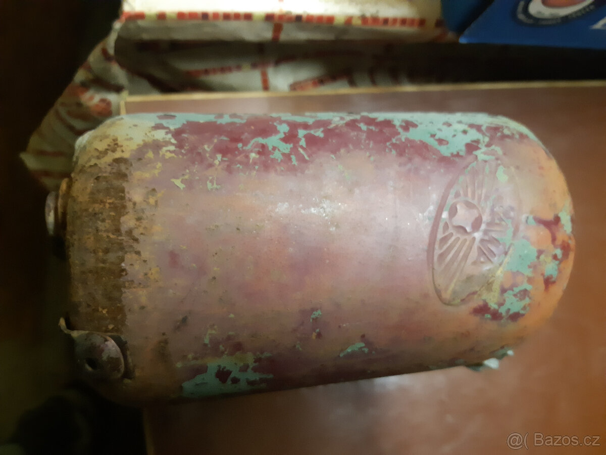 JAWA 550 - nádrž - 4