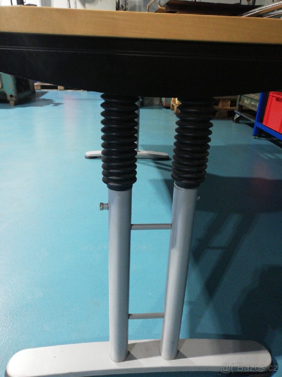 Kancelářský stůl profi - 4