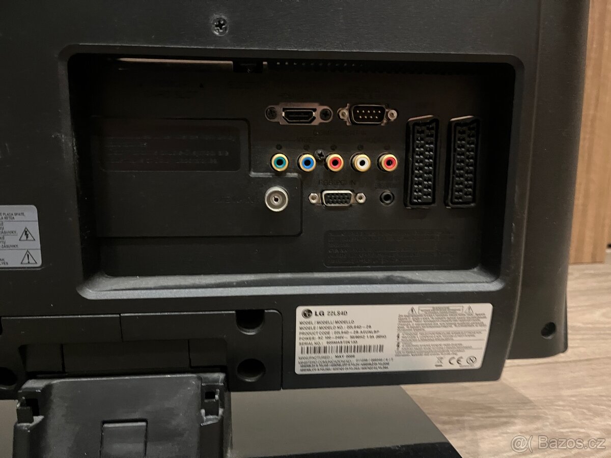 Televize 22 palců 56cm - 4