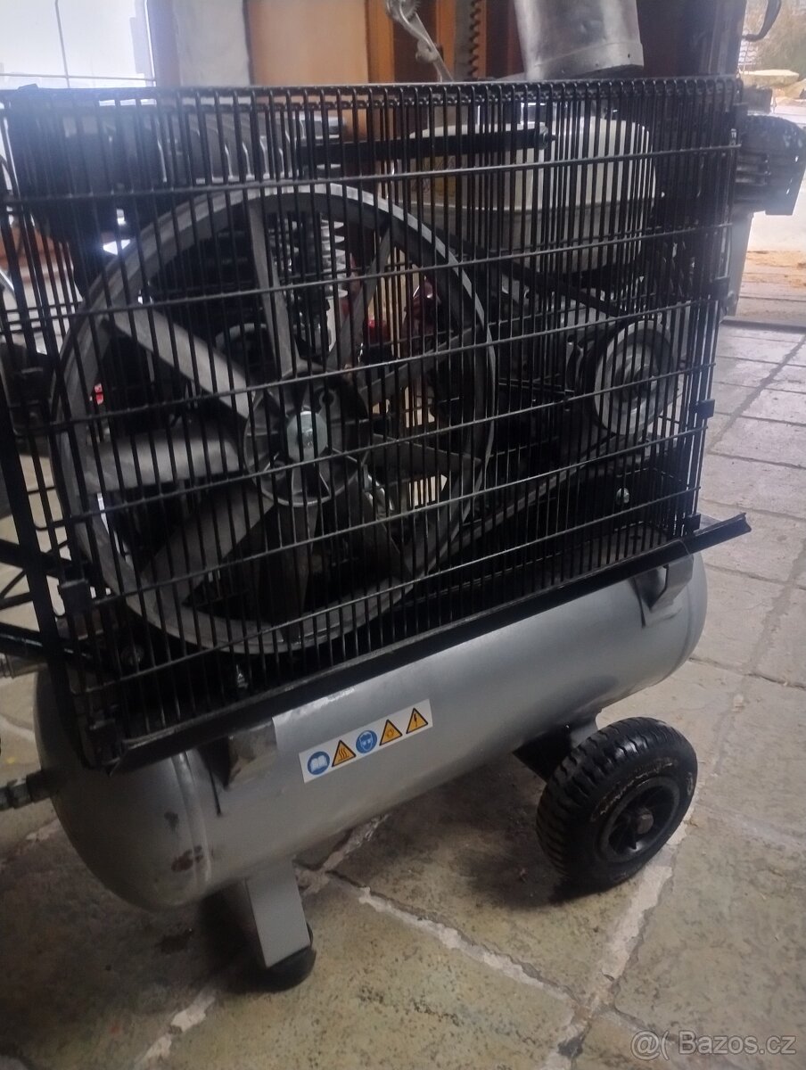 Kompresor 3,5kW benzinový - 4