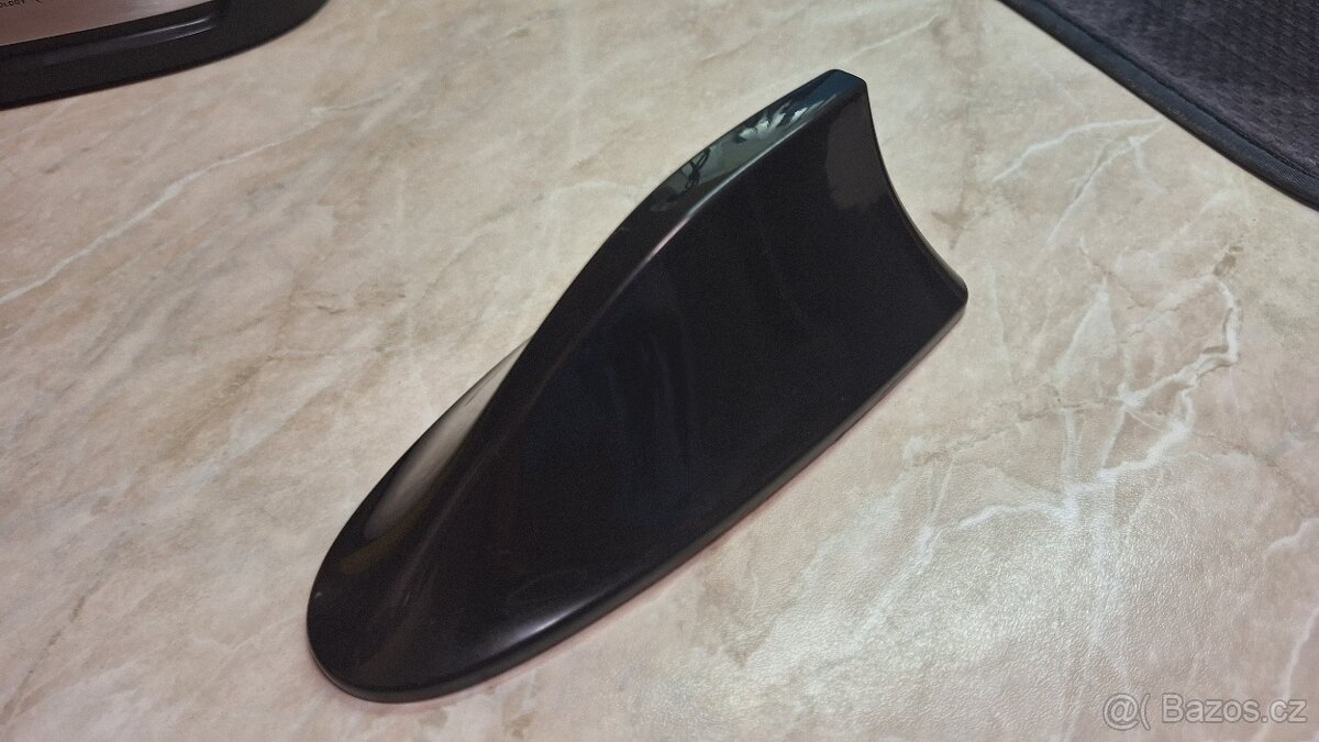 Anténa FM/AM žraločí ploutev - 4