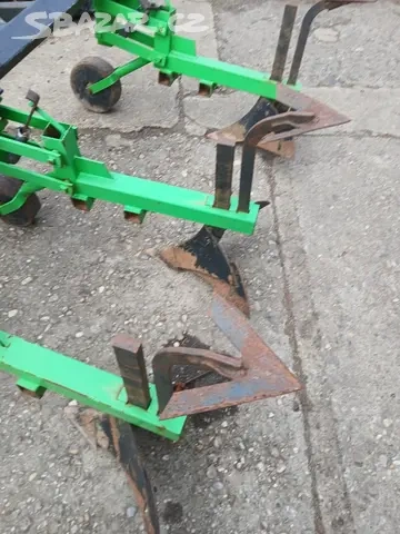 Prodám kombinaci hrobkovač plečkovač řádkovač - 4