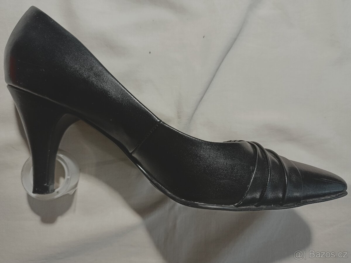dámské černé lodičky - 4
