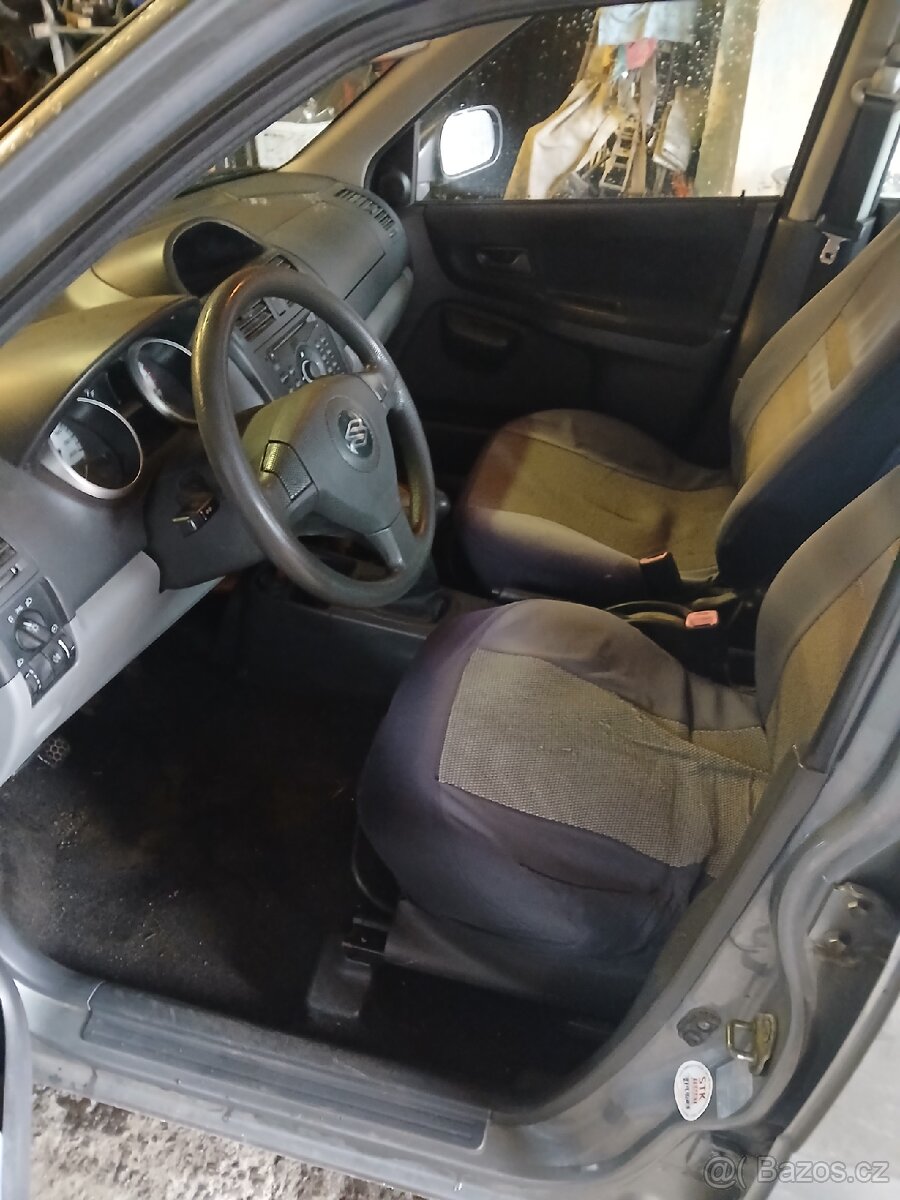 Suzuki Ignis - 4
