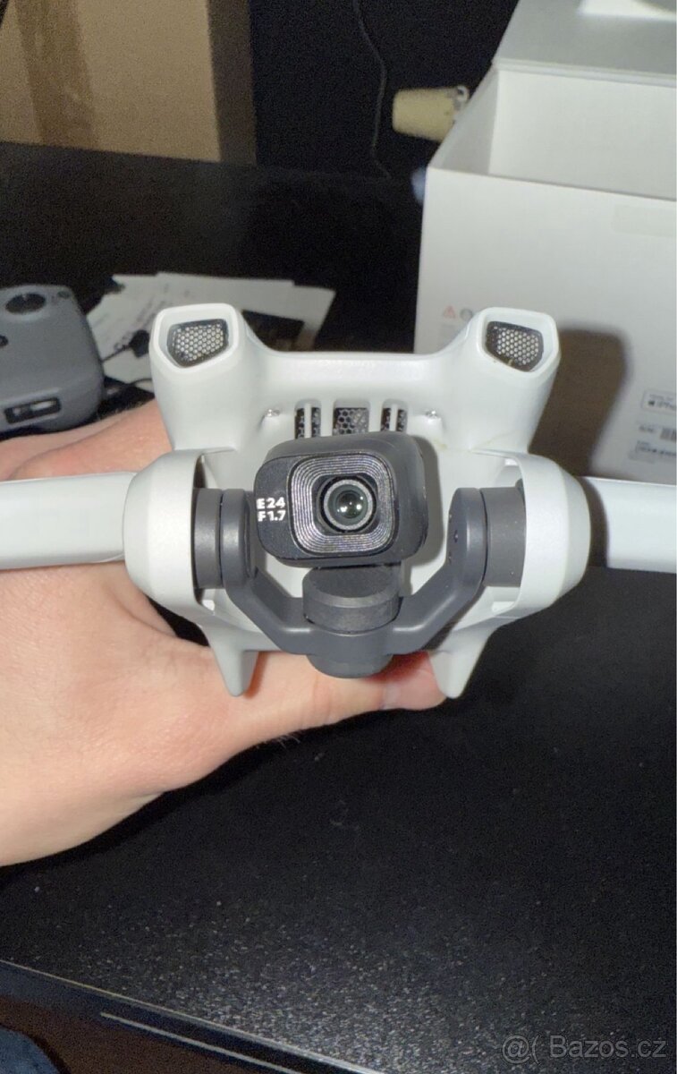 Dron DJI mini 3 - 4