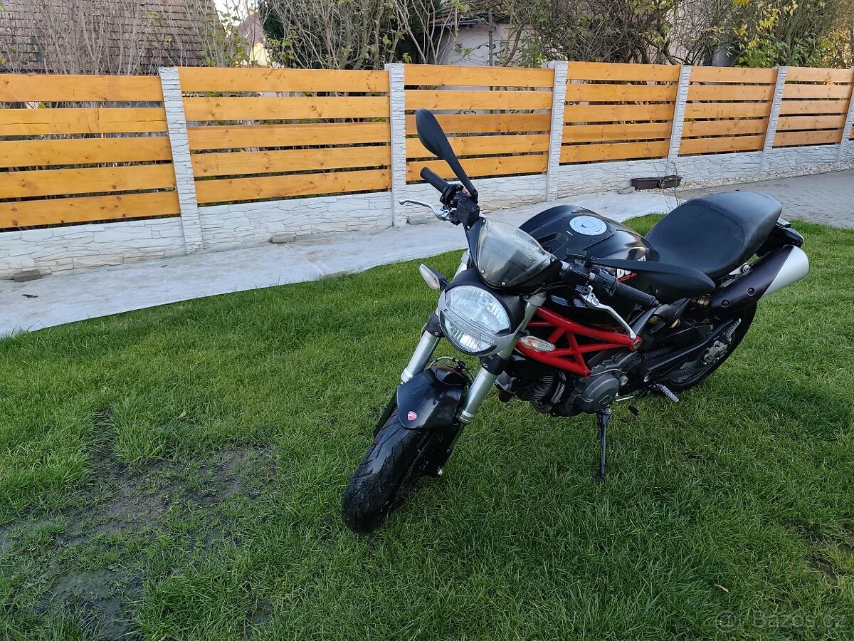 Ducati Monster 796 ABS - 4