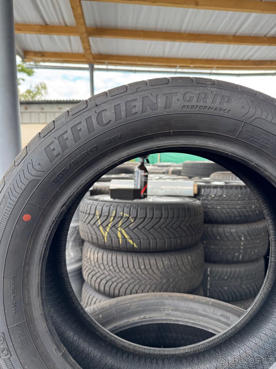 205 55 17 Goodyear efficient grip performance letní - 4
