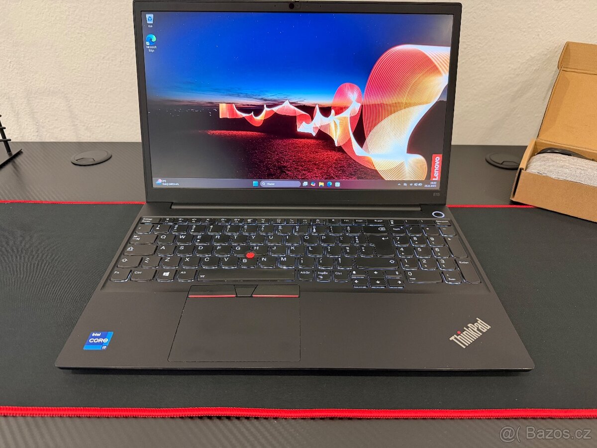 Lenovo ThinkPad E15 Gen 2 – i7-1165G7 / Windows 11 - 4