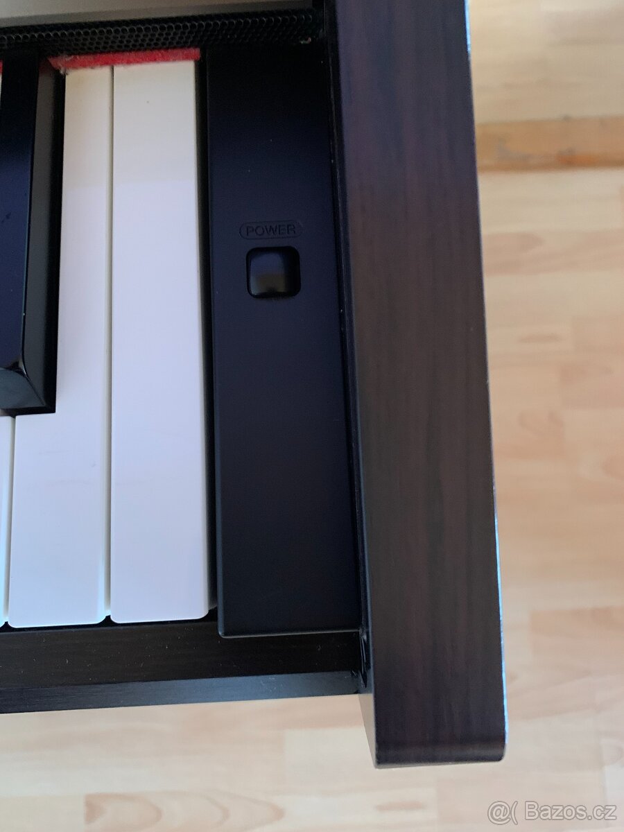 Digitální piano Yamaha Clavinova CLP-110 - 4