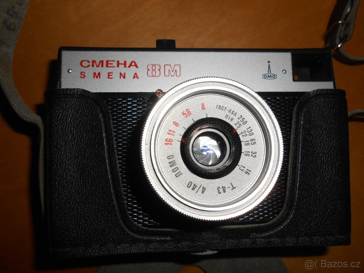 Starý sovětský fotoaparát SMENA 8M s pouzdrem - je jako nový - 4