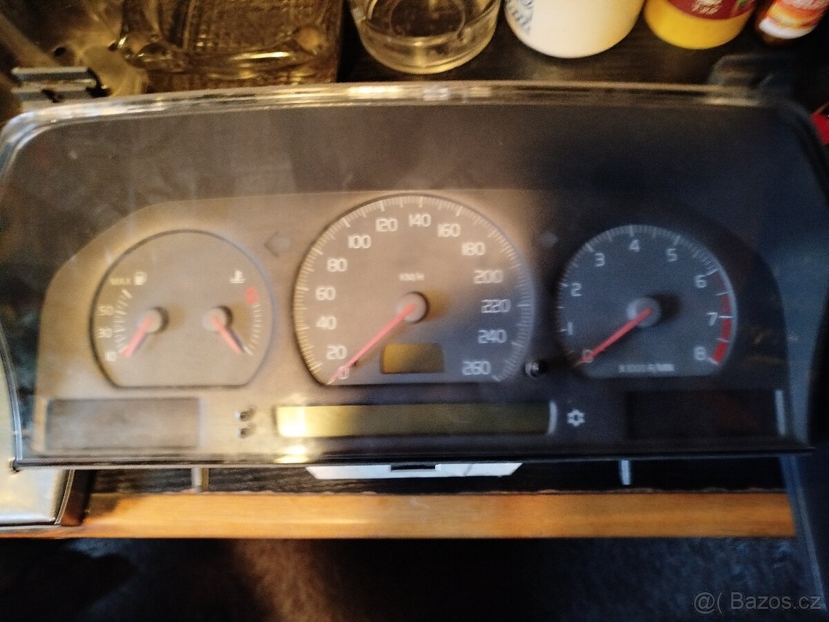 volvo v70 2.5 tdi - 4