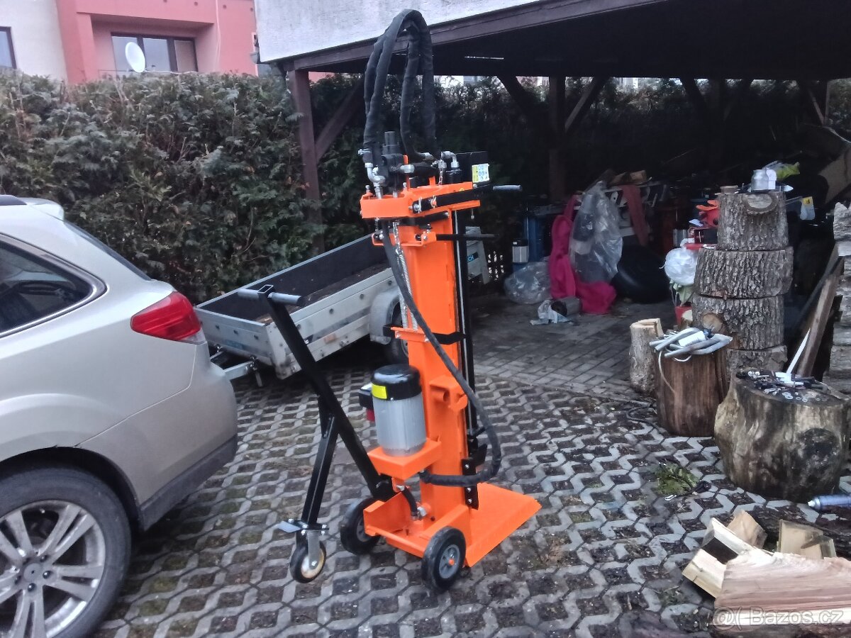 Štípačka dřeva - 4