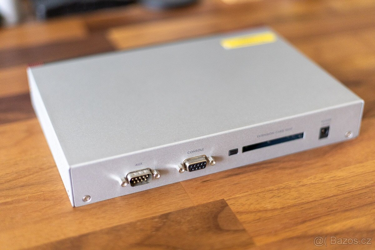 Router/firewall ZyXEL USG 100 (A098) - 4