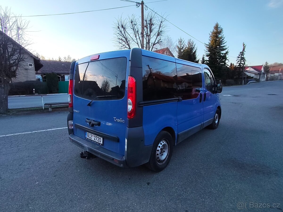 Renault Trafic 2.5 dci 107kw Passenger - 4