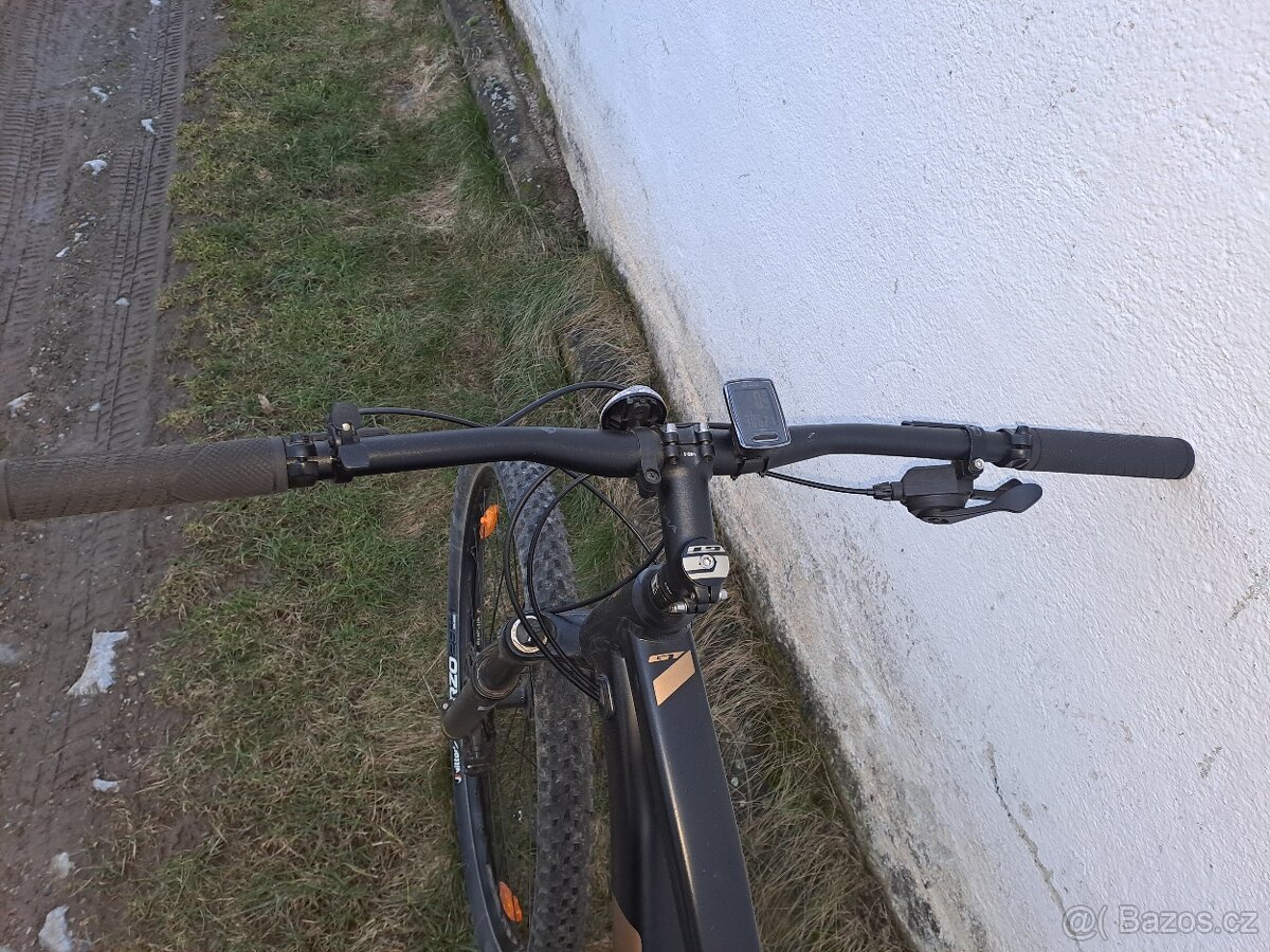Horské kolo GT - 4