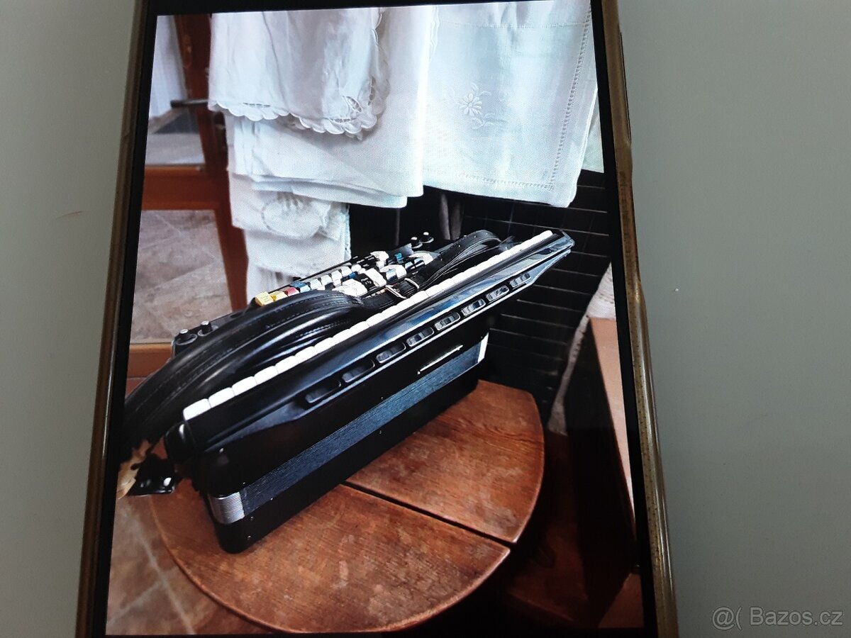 Akordeon FARFISA 120 - 4