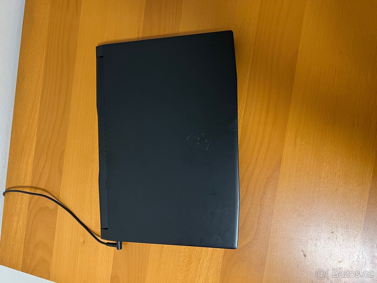 Laptop MSI Katana GF66 11UC-244CZ - 4