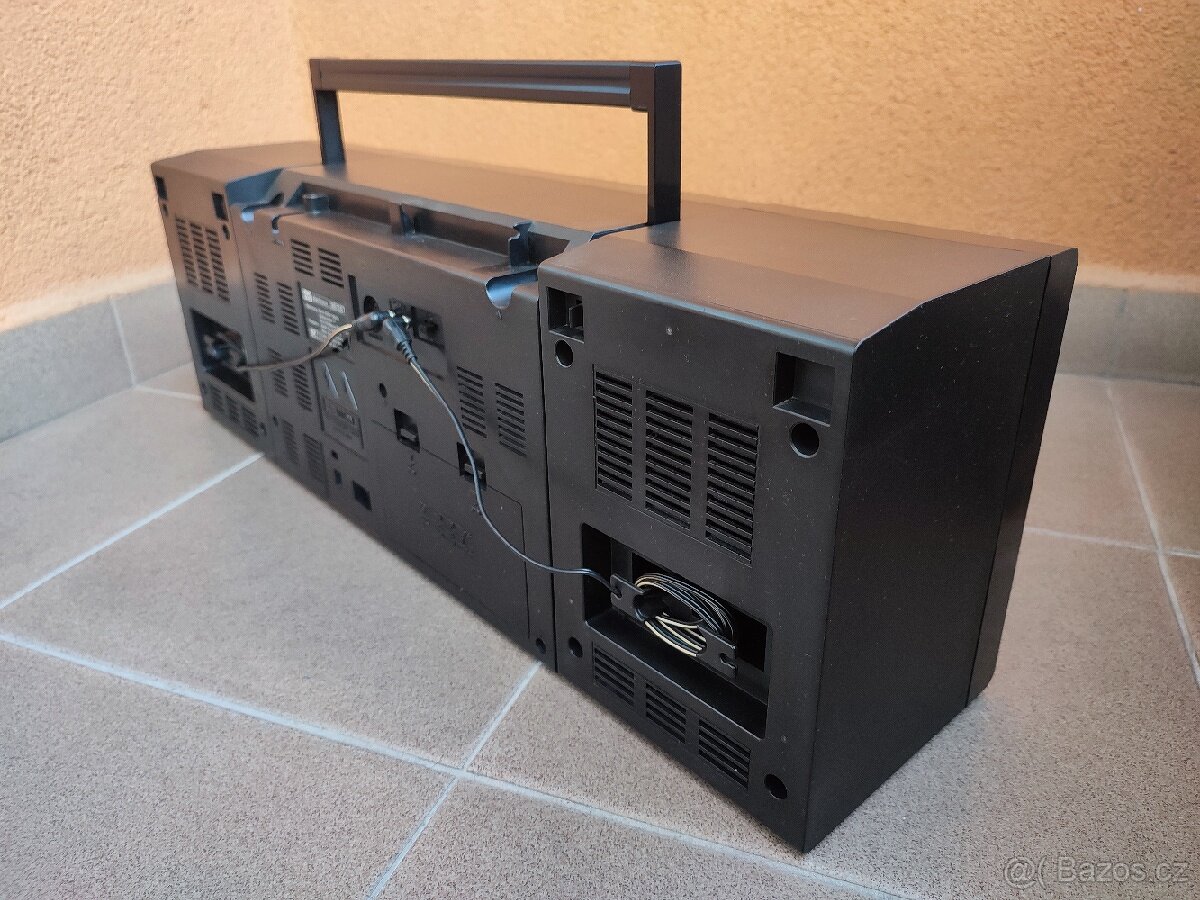 PORTABLE STEREO COMPONENT SYSTEM ELECTRONIC RR5567. - 4
