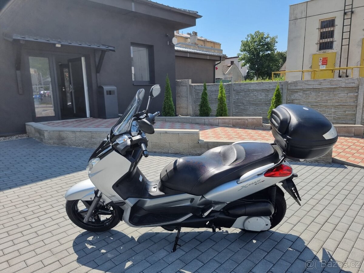 Yamaha X-Max 250 - 4